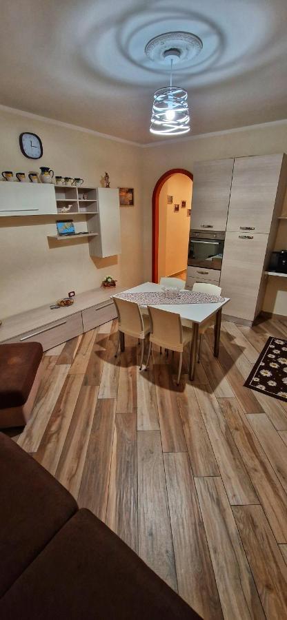 Apartament La Casa Di Lucia Cava deʼ Tirreni Zewnętrze zdjęcie